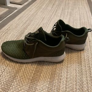 Men’s Nike’s size 10 great used condition